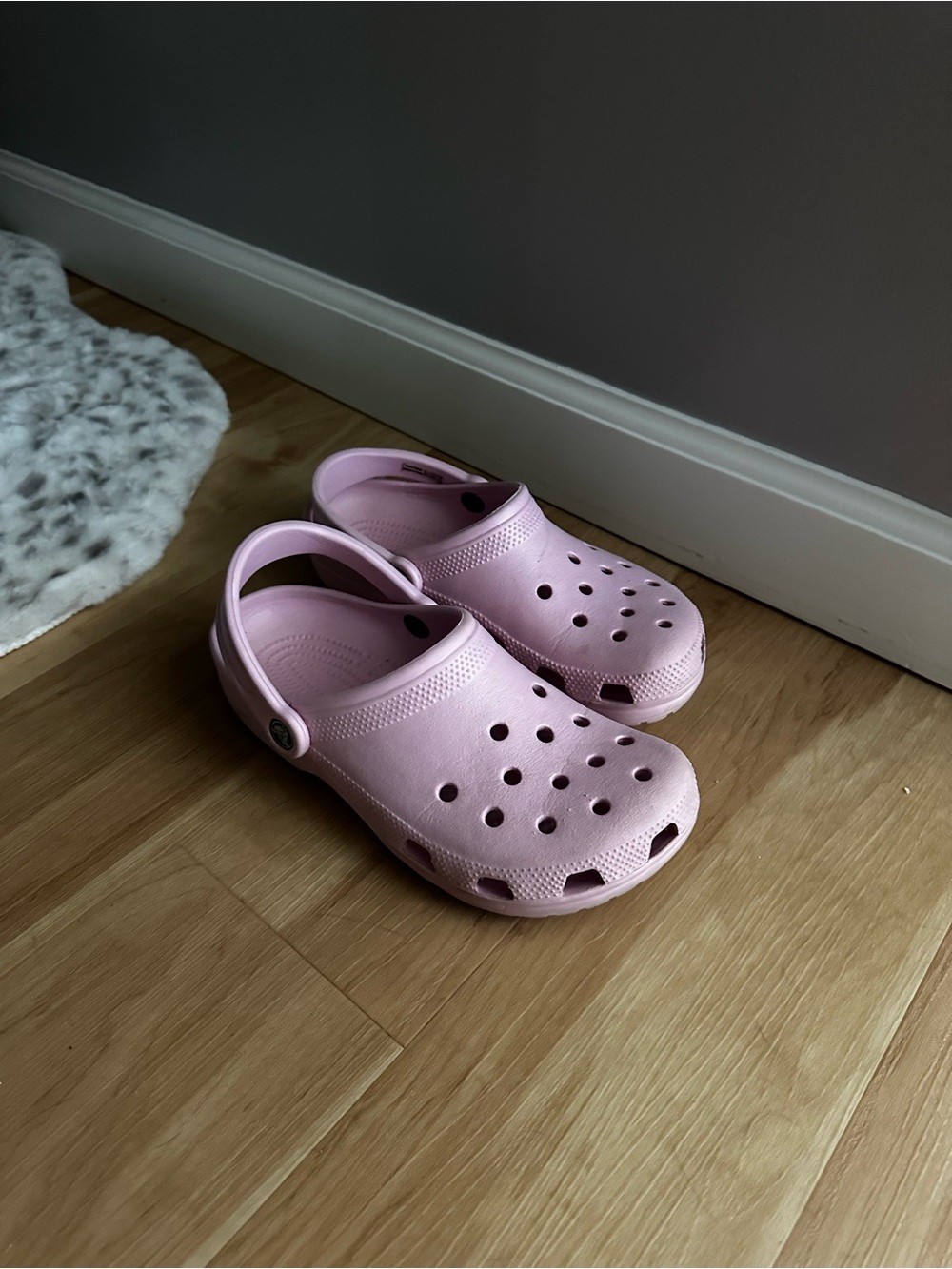 CROCS Classic Clog in Light Pink
